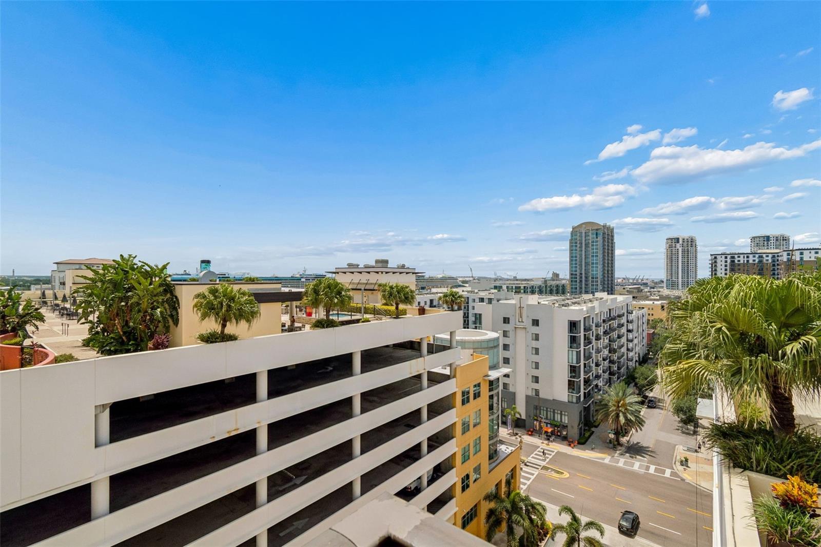 GRAND CENTRAL AT KENNEDY RESID - Residential