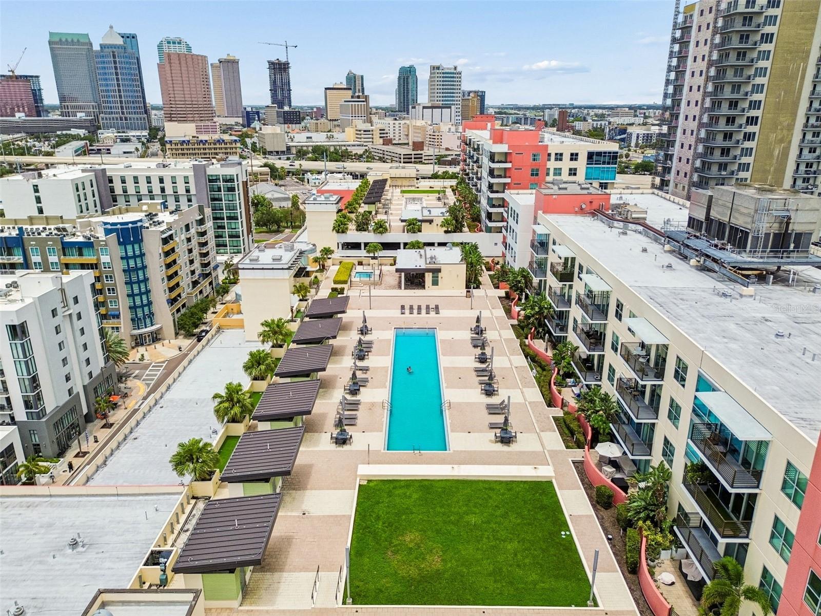GRAND CENTRAL AT KENNEDY RESID - Residential