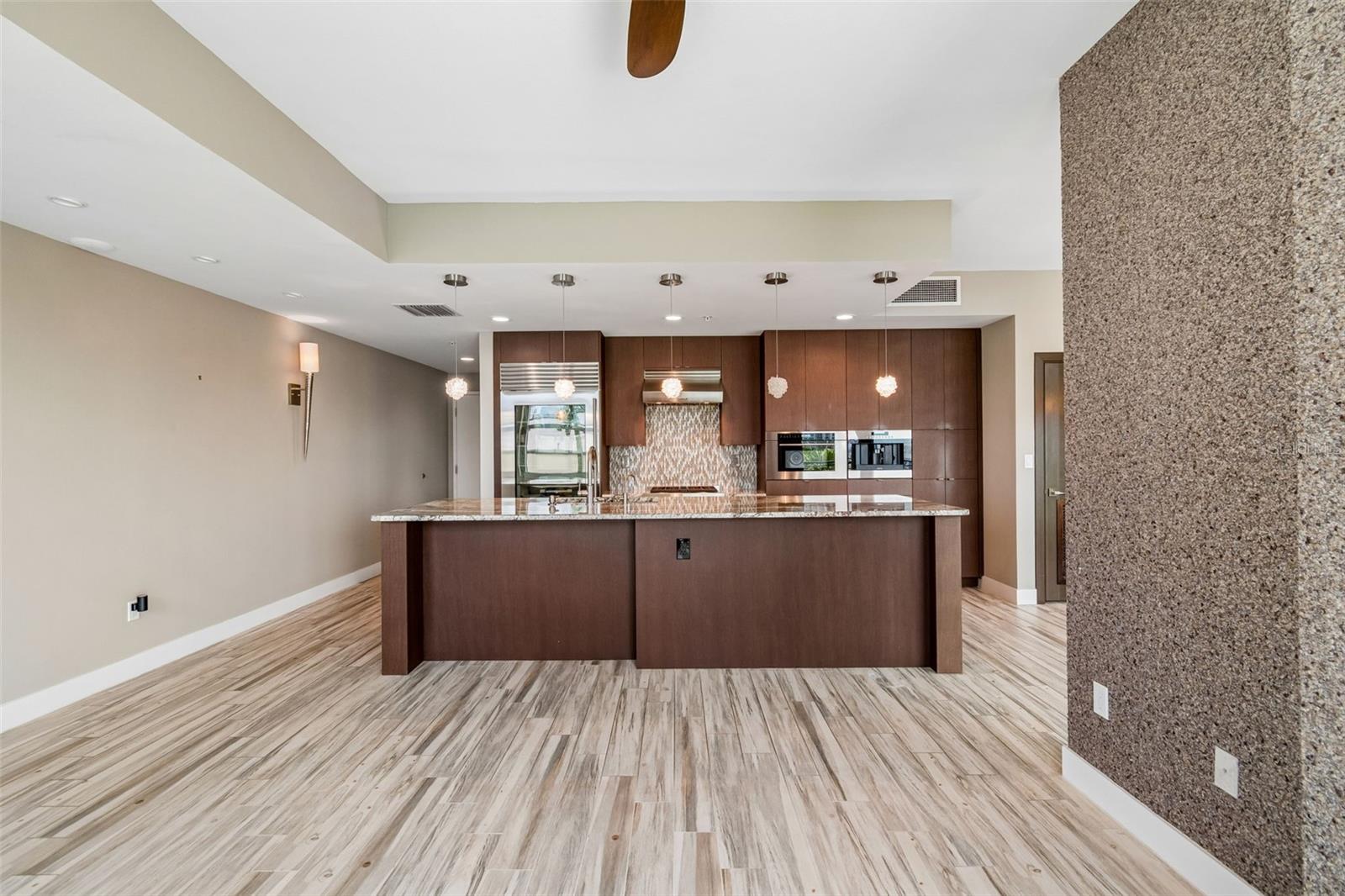 GRAND CENTRAL AT KENNEDY RESID - Residential
