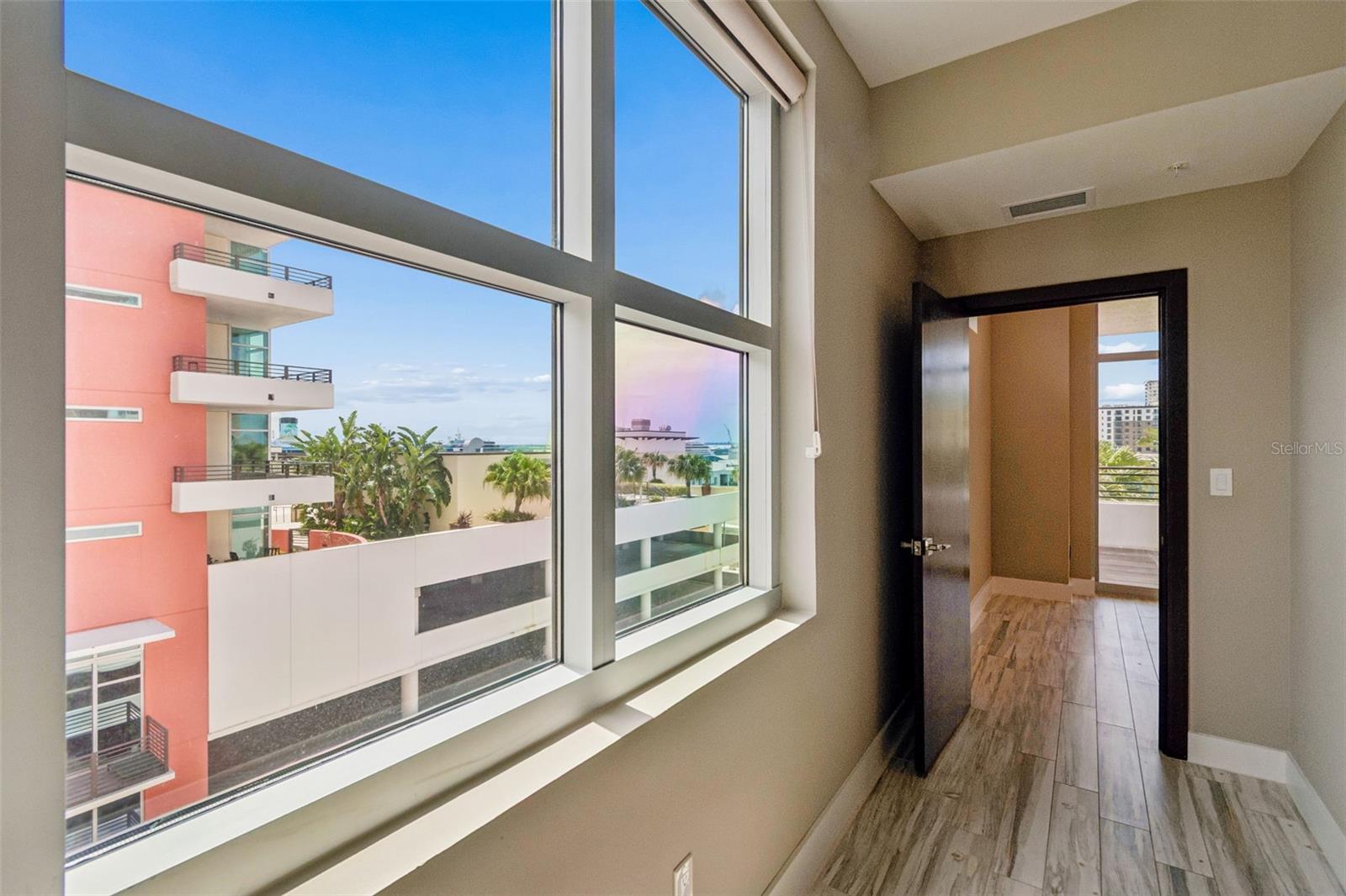 GRAND CENTRAL AT KENNEDY RESID - Residential