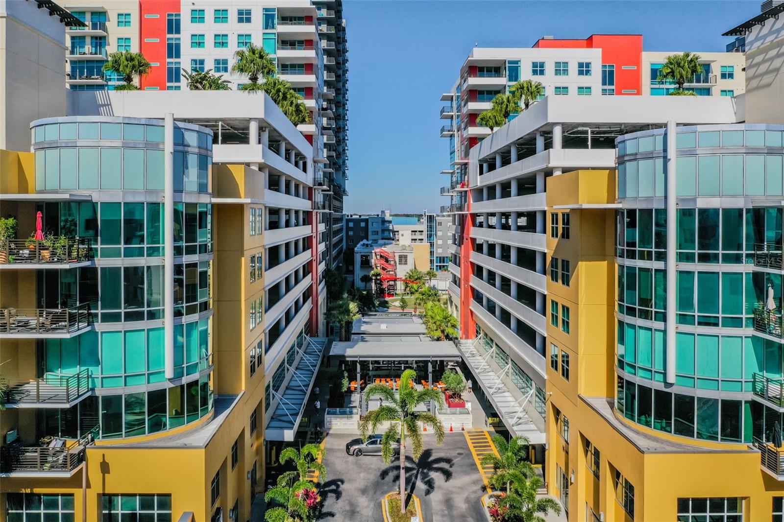 GRAND CENTRAL AT KENNEDY RESID - Residential