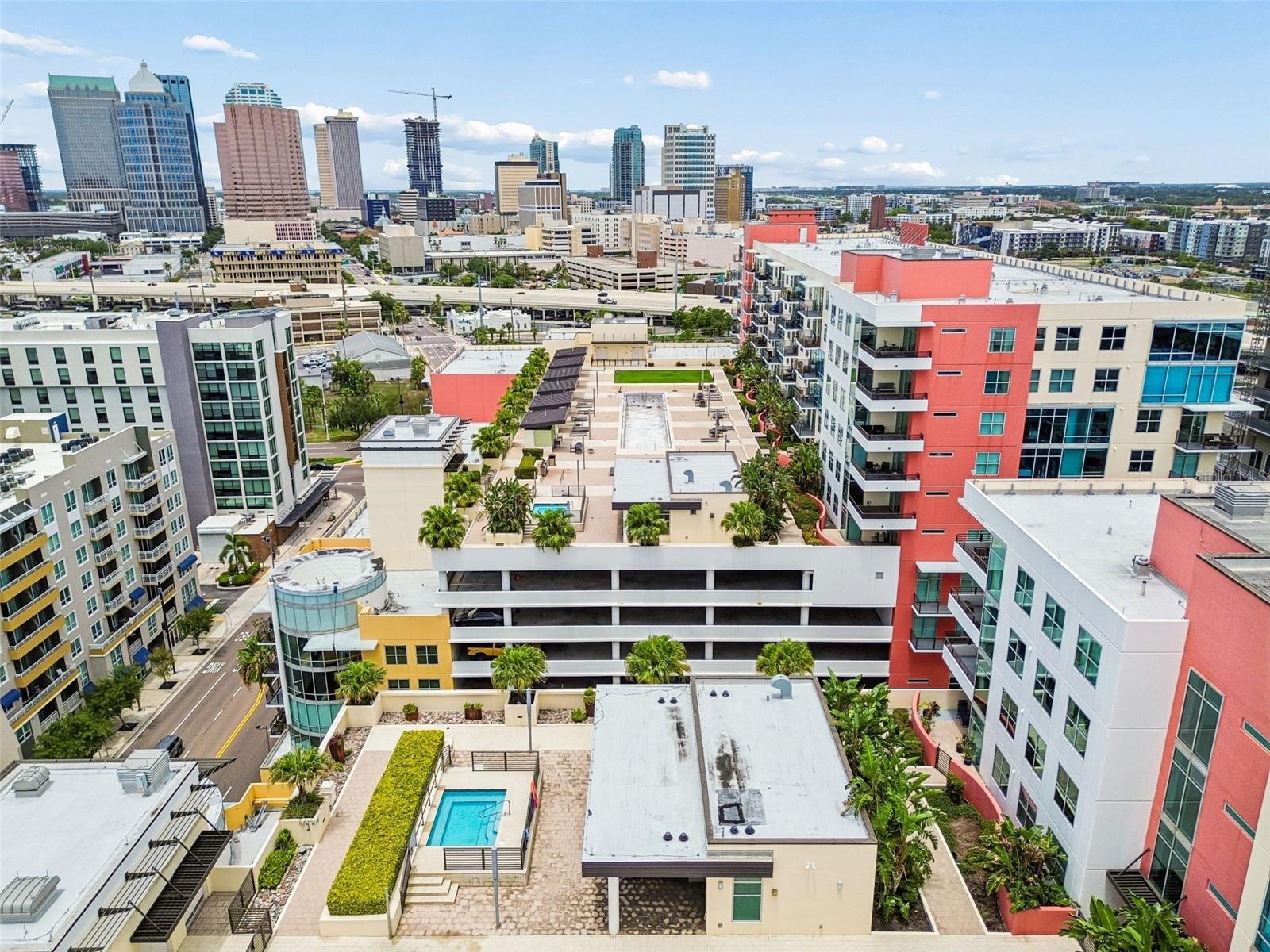 GRAND CENTRAL AT KENNEDY RESID - Residential