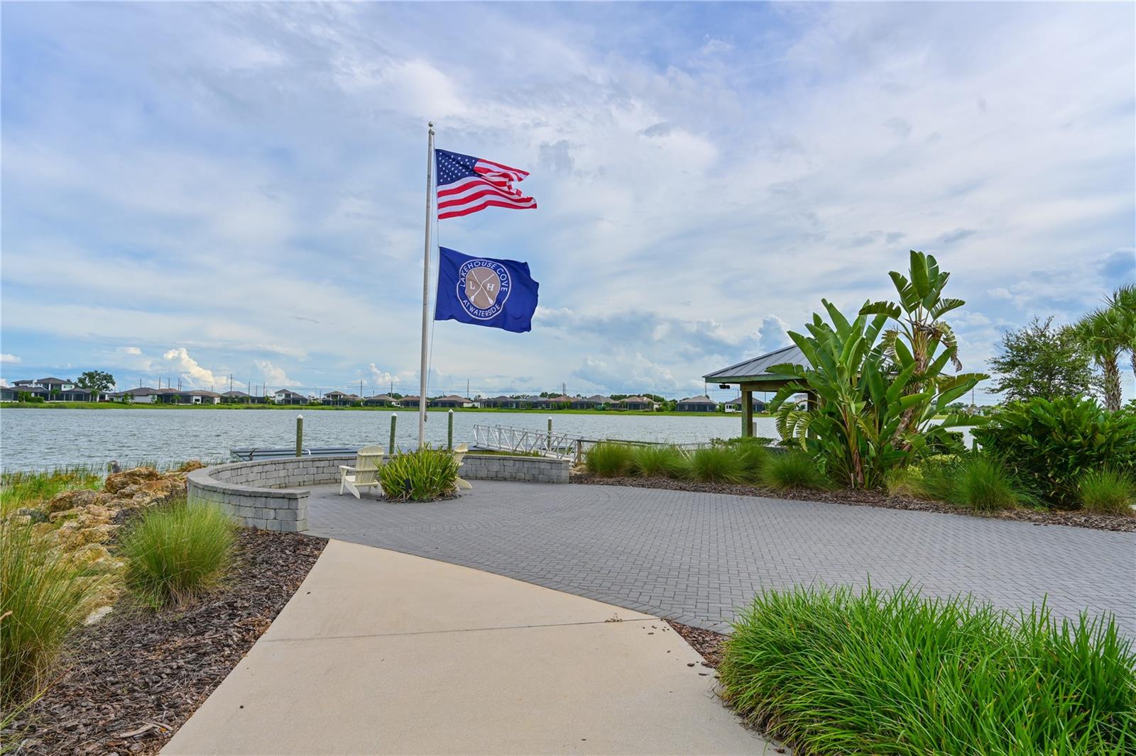 LAKEHOUSE COVE AT WATERSIDE PH 5 - Residential