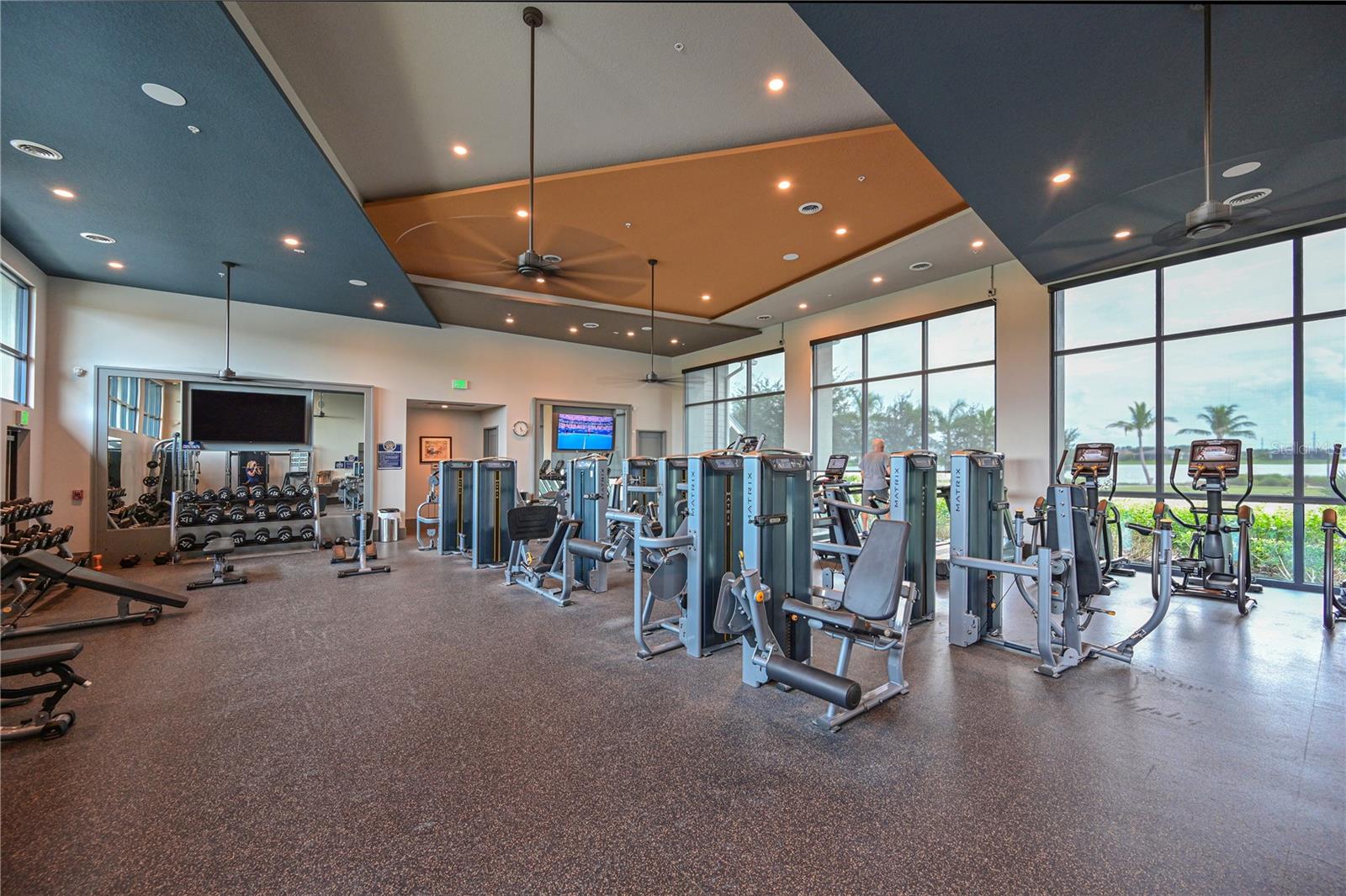 LAKEHOUSE COVE AT WATERSIDE PH 5 - Residential