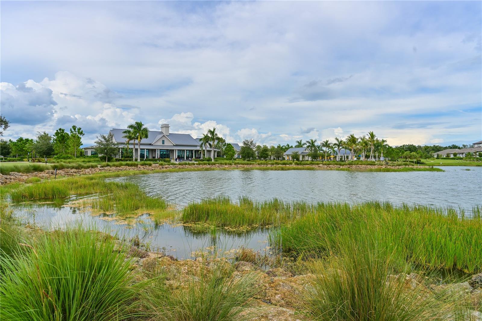 LAKEHOUSE COVE AT WATERSIDE PH 5 - Residential