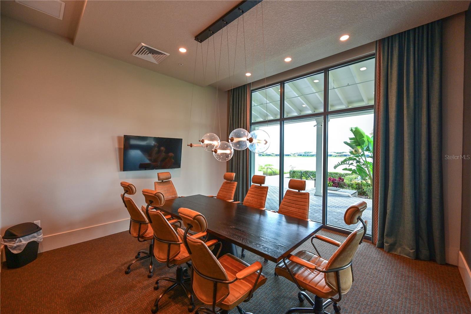 LAKEHOUSE COVE AT WATERSIDE PH 5 - Residential