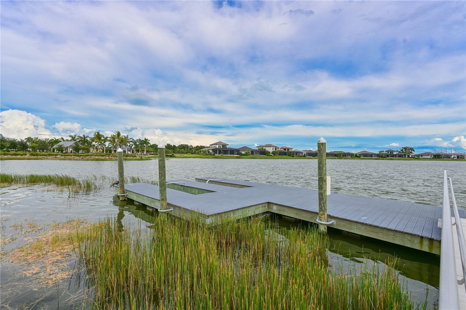 LAKEHOUSE COVE AT WATERSIDE PH 5 - Residential