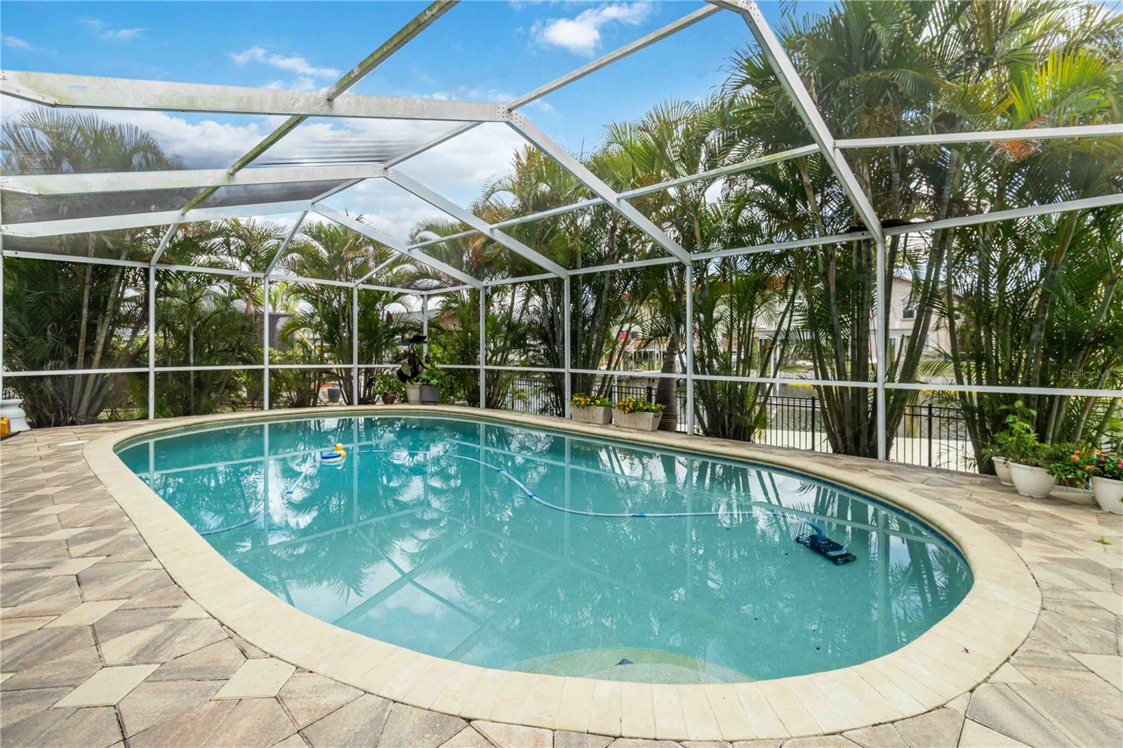 APOLLO BEACH UNIT 08 A RESUBDIVISION OF LOTS 1-13 - Residential