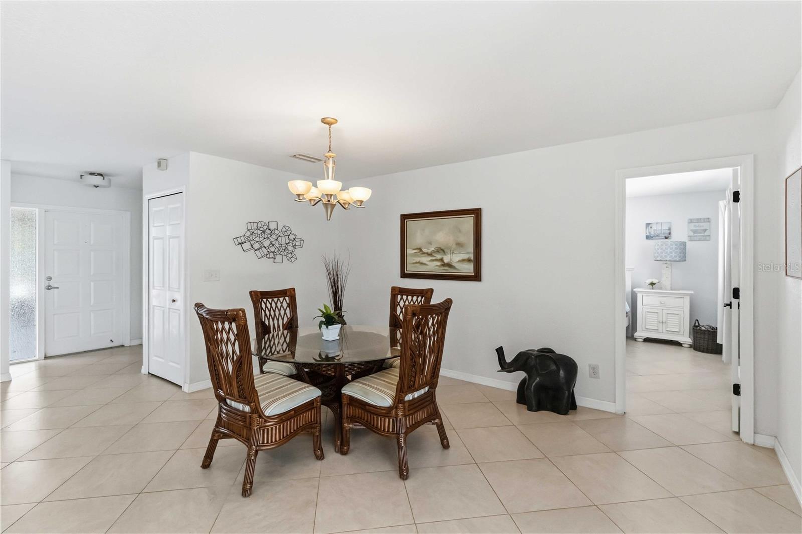 APOLLO BEACH UNIT 08 A RESUBDIVISION OF LOTS 1-13 - Residential