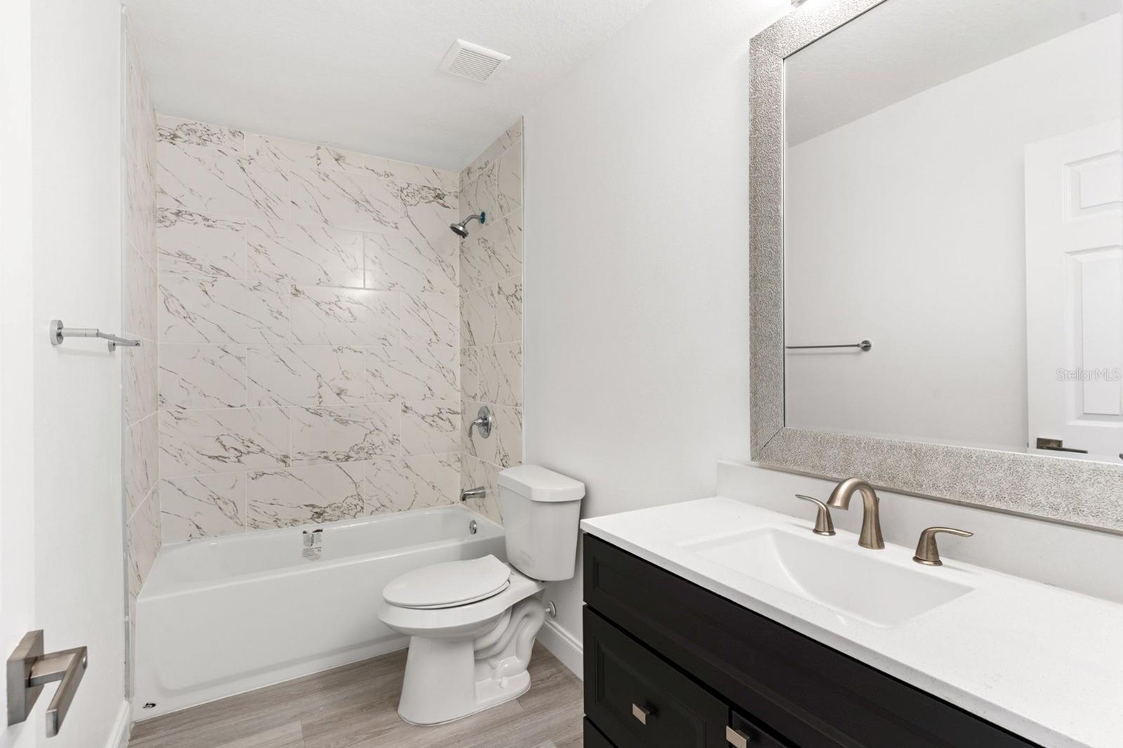 HARBOUR ISLES PH 1 - Residential