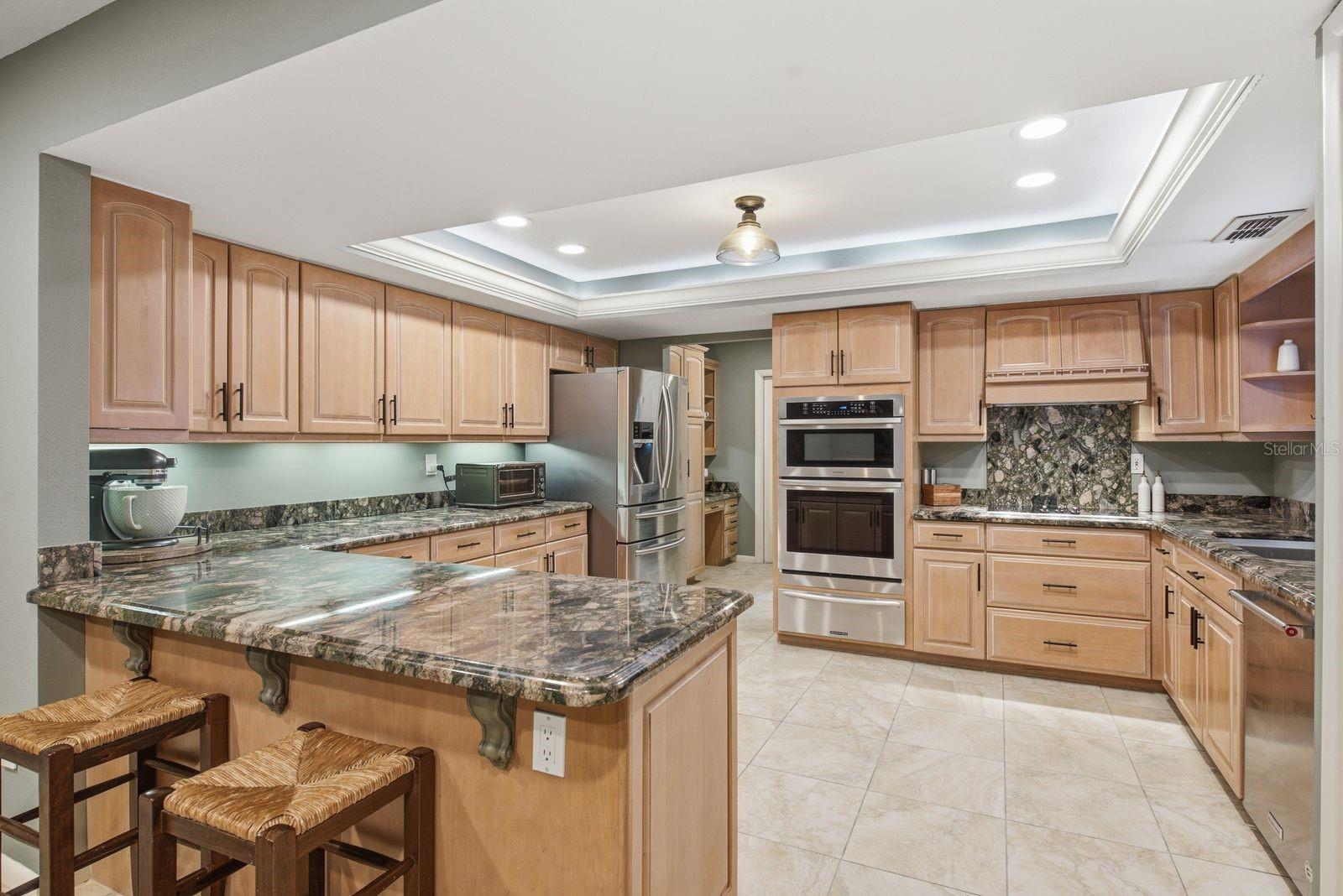 VILLAS AT CYPRESS RUN-WEST - Residential