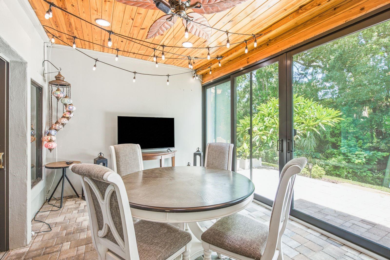 VILLAS AT CYPRESS RUN-WEST - Residential