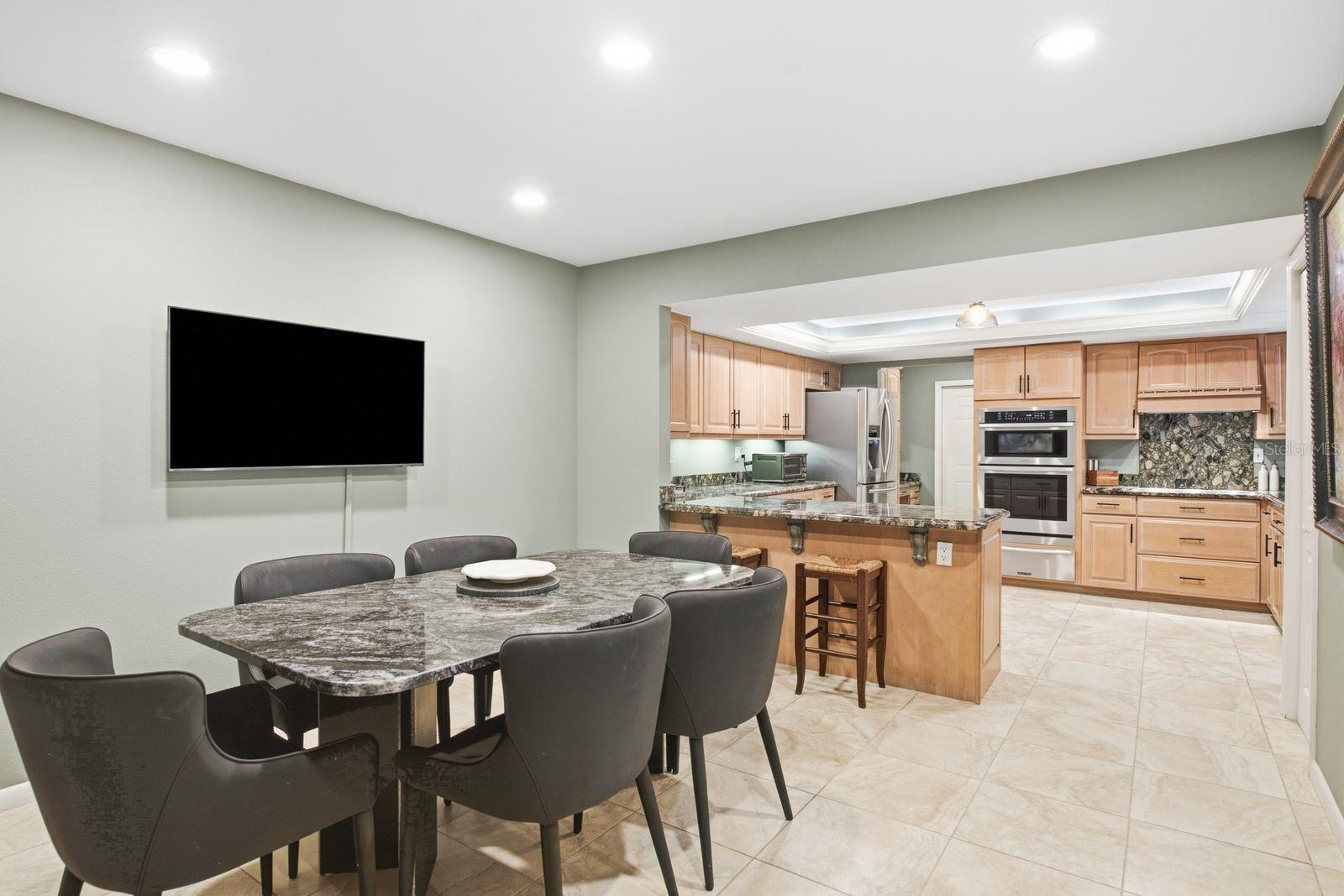 VILLAS AT CYPRESS RUN-WEST - Residential
