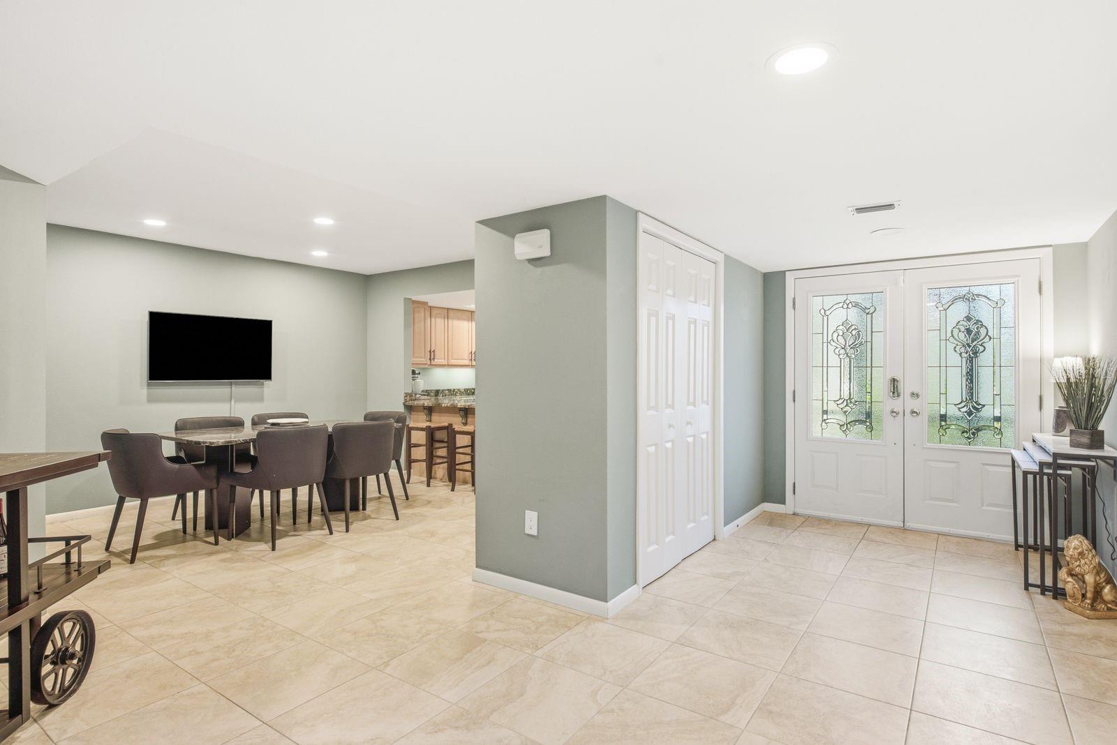 VILLAS AT CYPRESS RUN-WEST - Residential