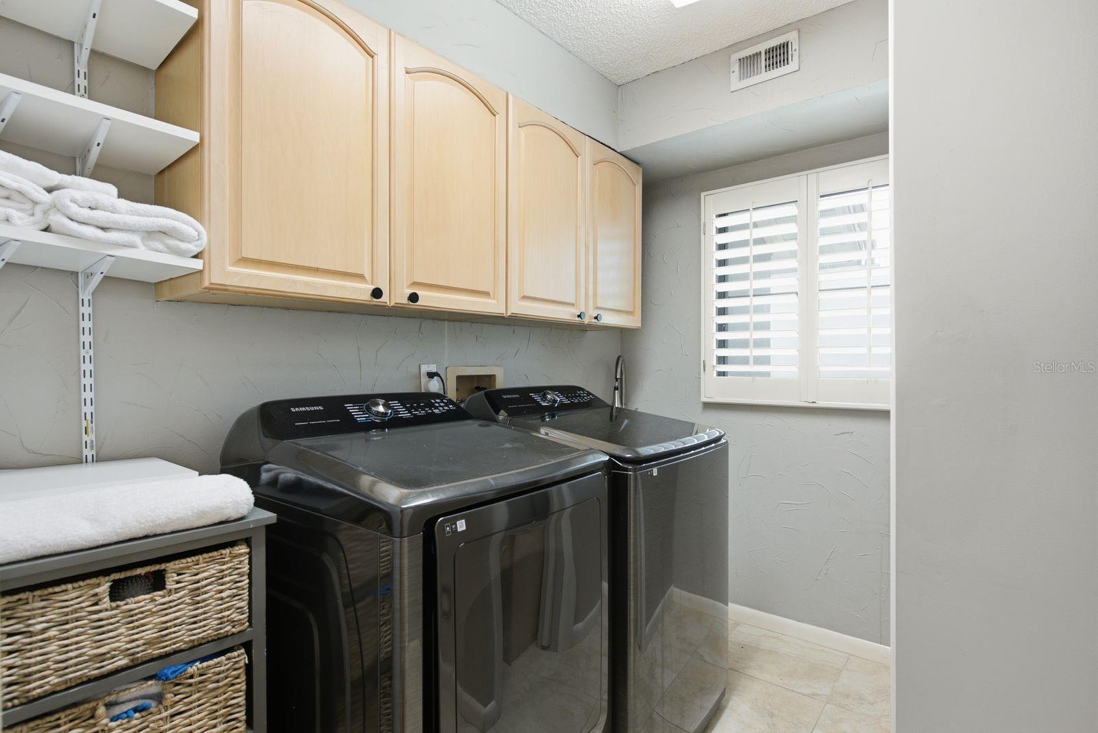 VILLAS AT CYPRESS RUN-WEST - Residential