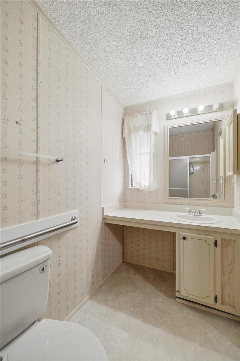FOXWOOD LAKE ESTATES - Residential