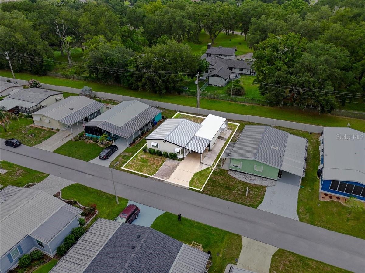 FOXWOOD LAKE ESTATES - Residential