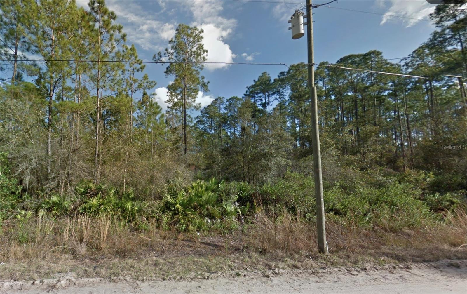 INTERLACHEN LAKES ESTATES - Land