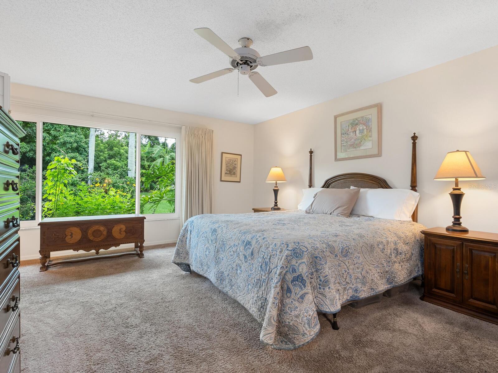 LAKESHORE VILLAGE - Residential