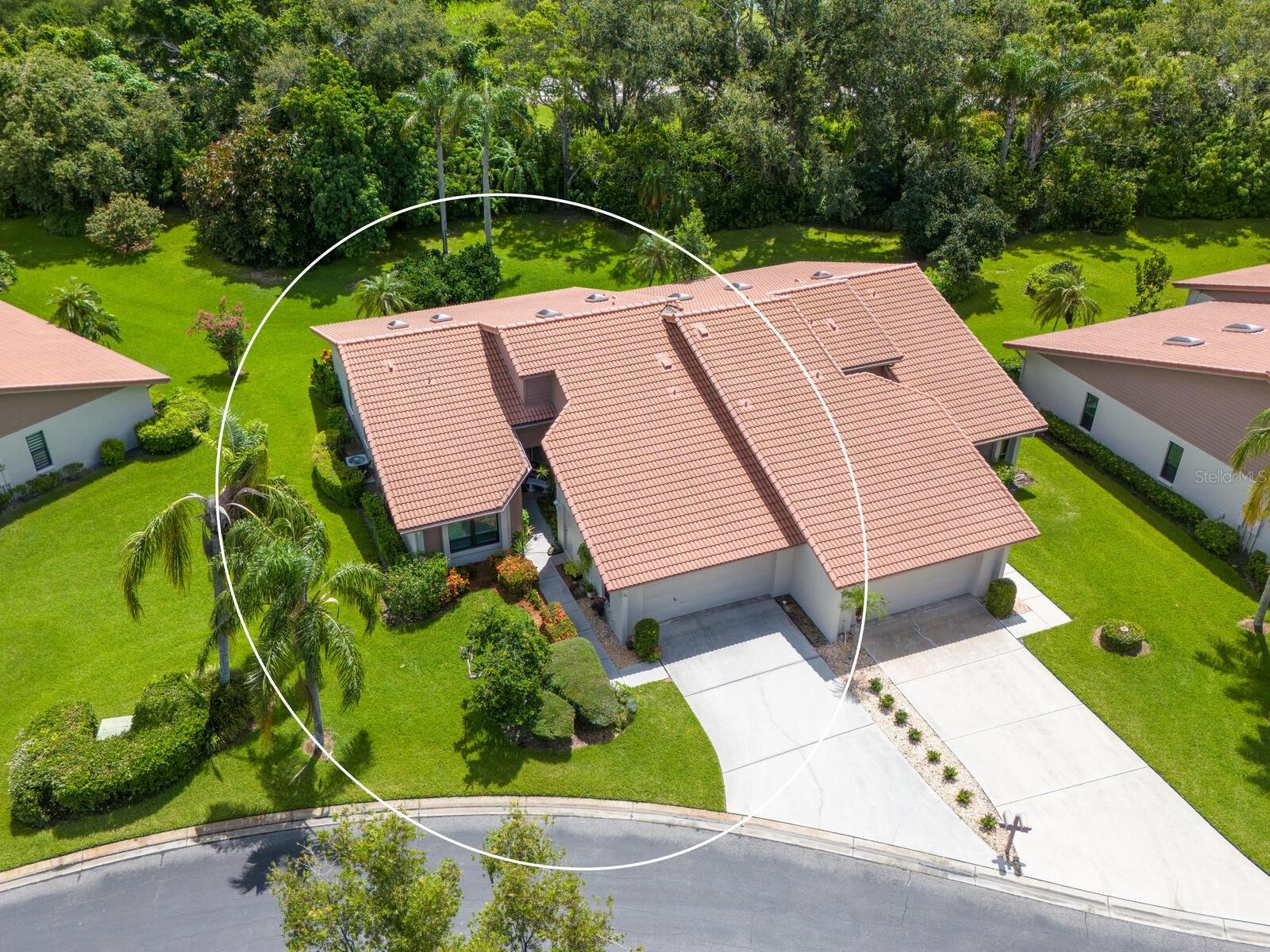 LAKESHORE VILLAGE - Residential