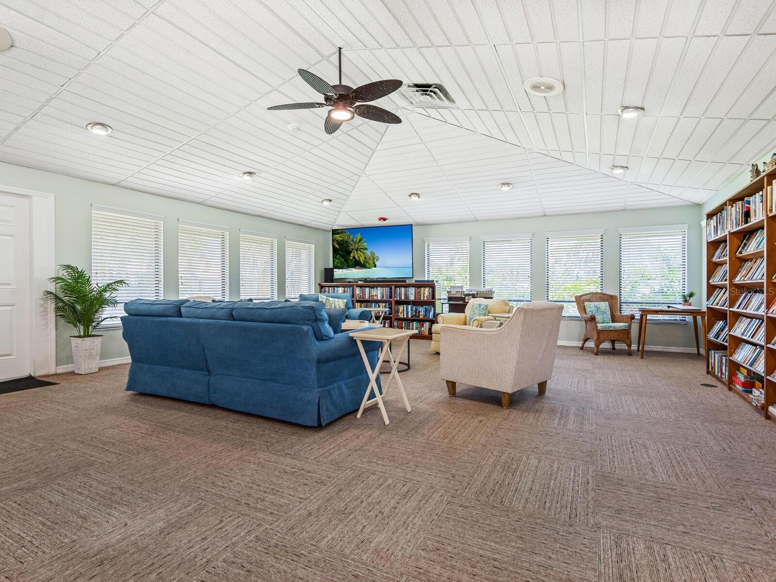LAKESHORE VILLAGE - Residential