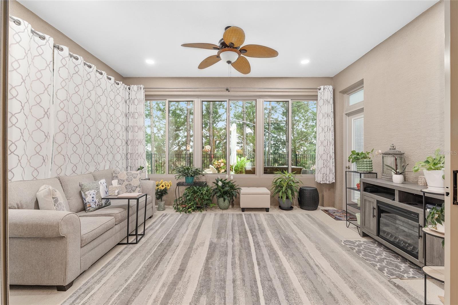 STONE CREEK - Residential