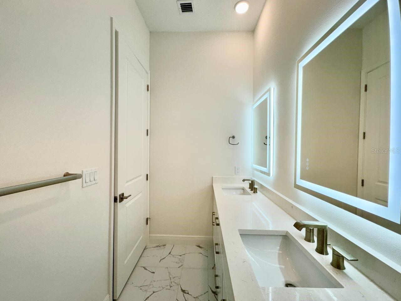 CASTILLE URBANA CONDO - Residential Lease