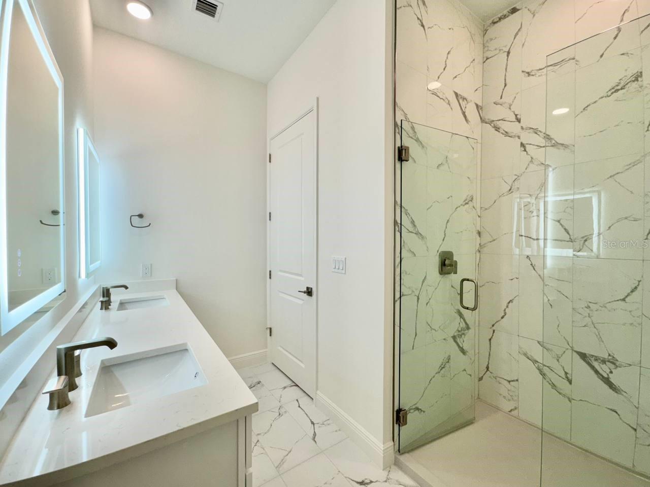 CASTILLE URBANA CONDO - Residential Lease
