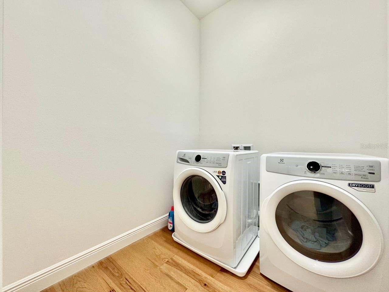 CASTILLE URBANA CONDO - Residential Lease
