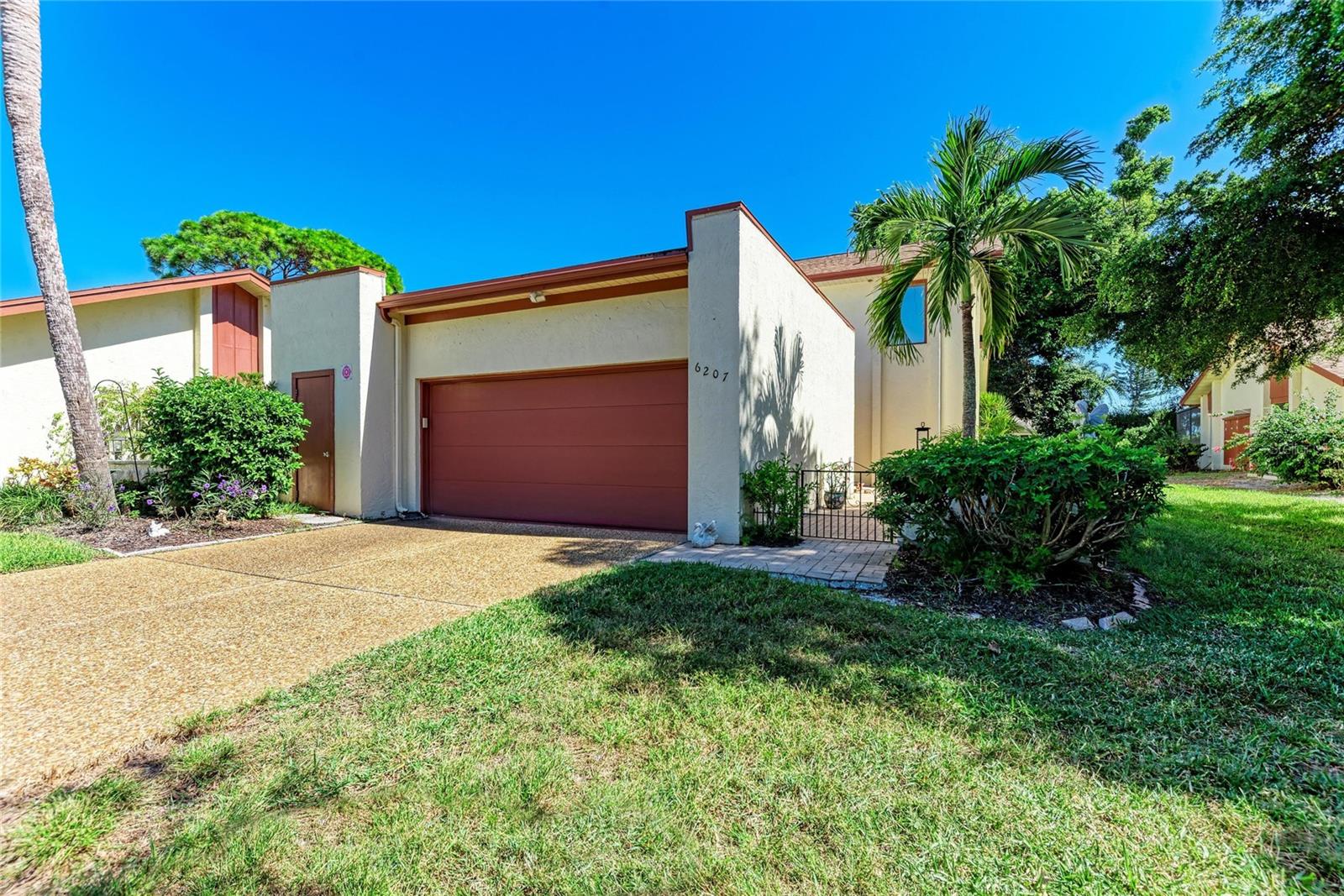 RACQUET CLUB VILLAS AMD - Residential