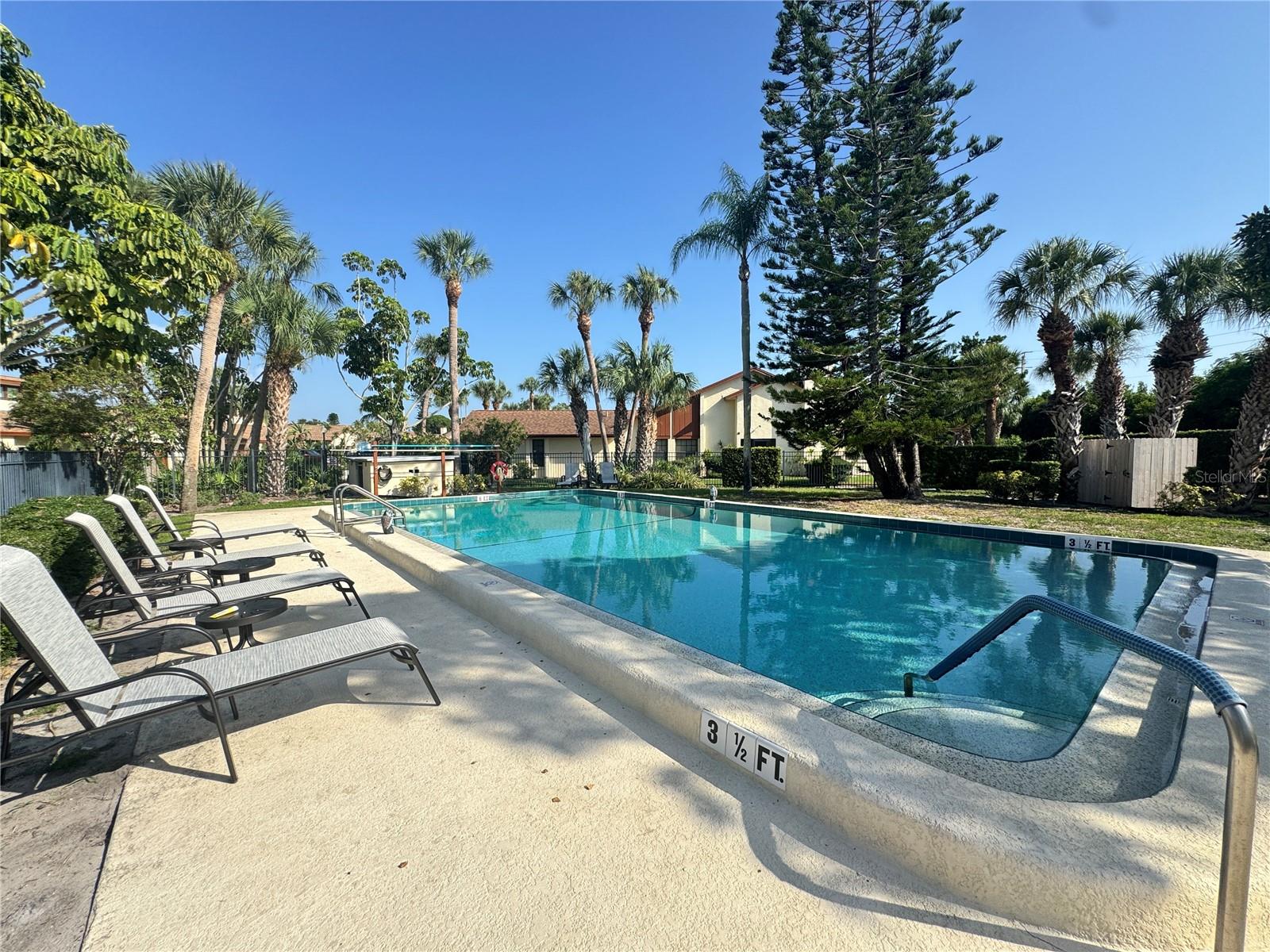 RACQUET CLUB VILLAS AMD - Residential