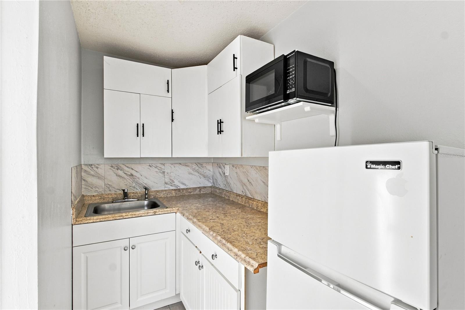 ROCKY POINT VILLAGE UNIT 3 - Residential