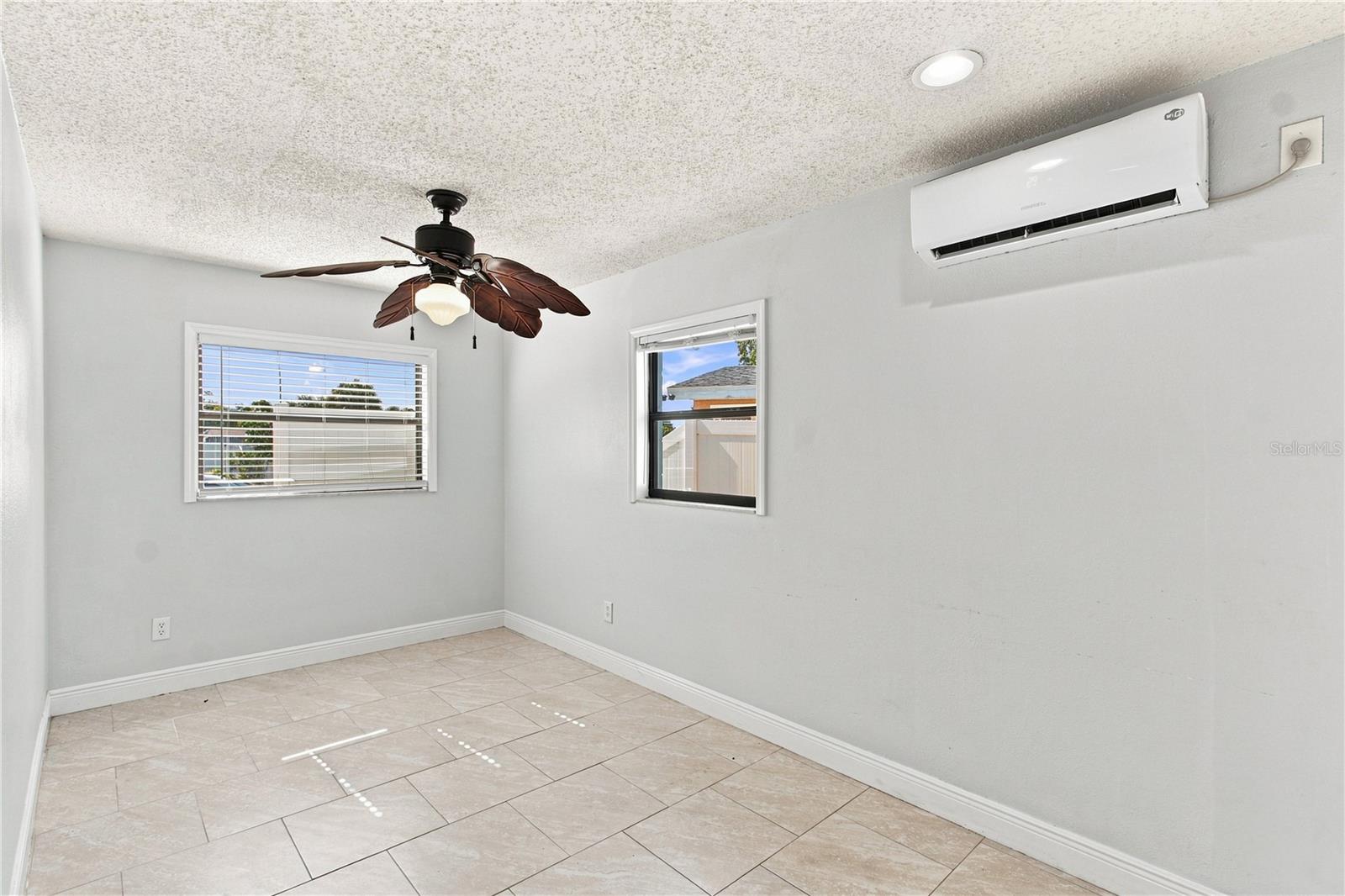 ROCKY POINT VILLAGE UNIT 3 - Residential