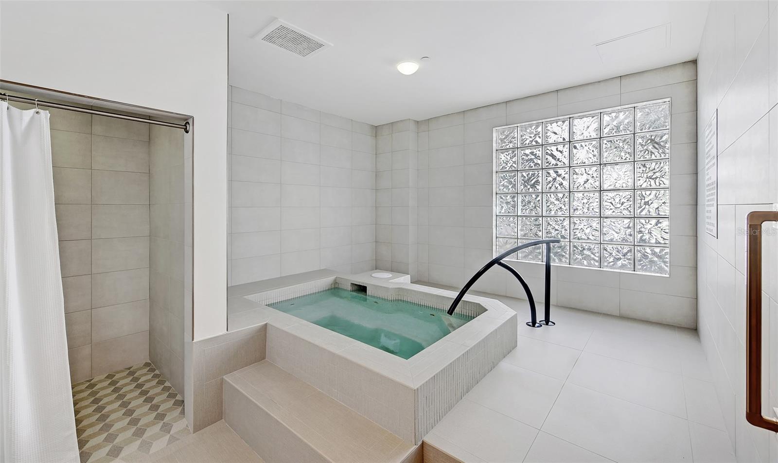 WATER CLUB 01 AT LONGBOAT KEY - Residential