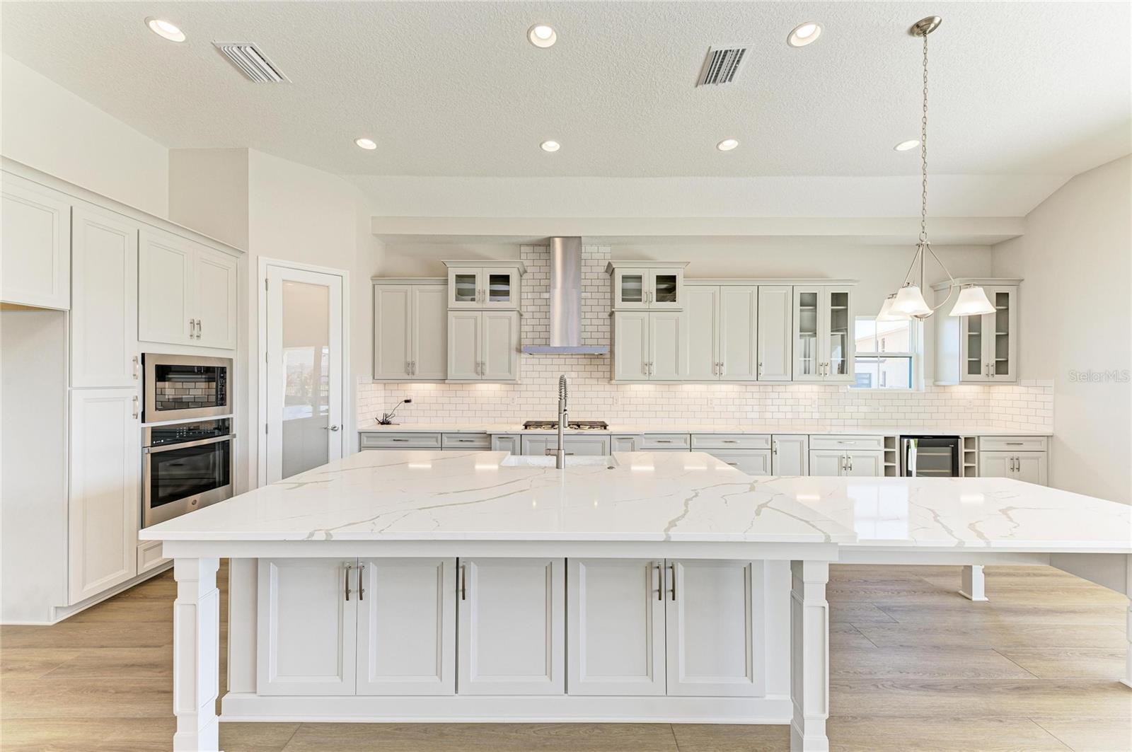 TWO RIVERS - Residential