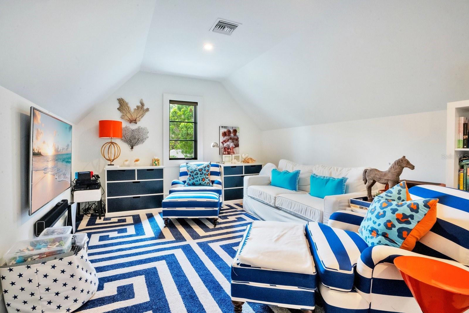 WINFLOR COURT PT REP - Residential