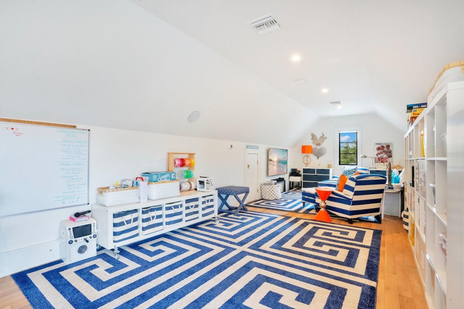 WINFLOR COURT PT REP - Residential