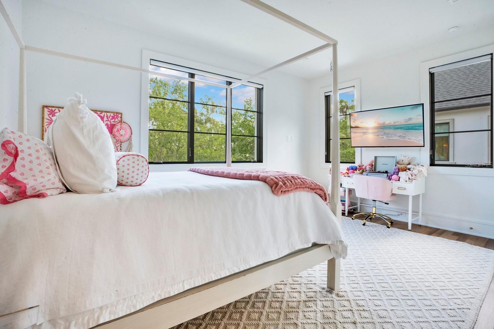 WINFLOR COURT PT REP - Residential