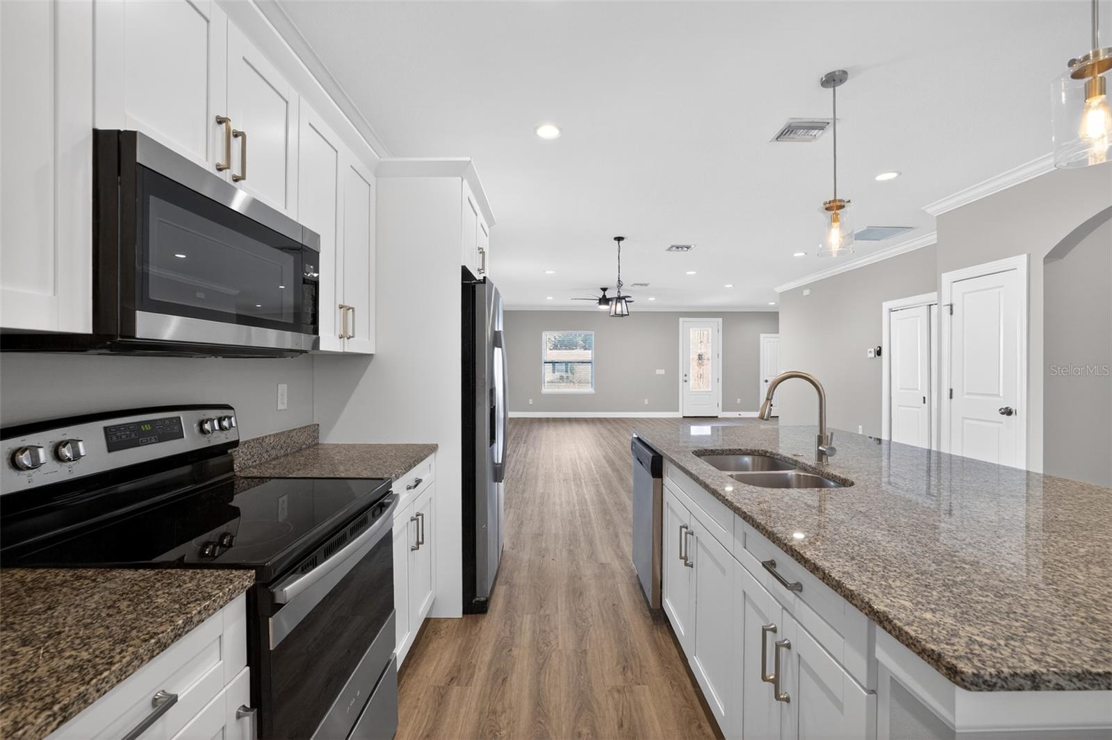 JOSLYN PARK - Residential
