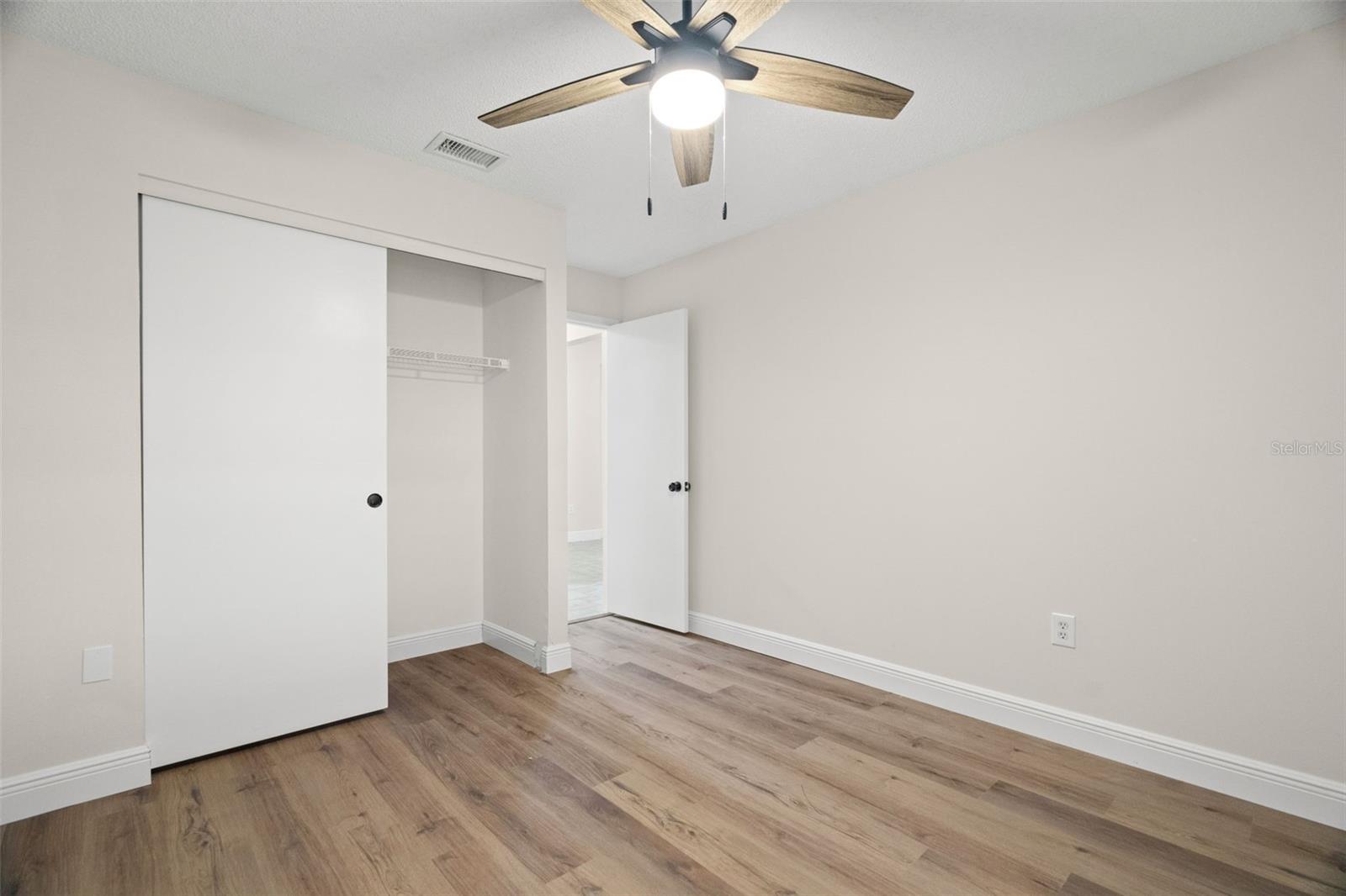 REGENCY PARK - Residential