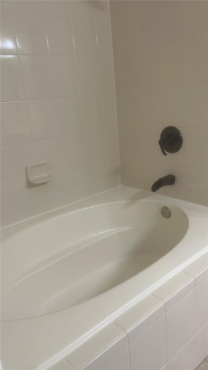 AVALON PARK VILLAGE 04A & 04B - Residential Lease