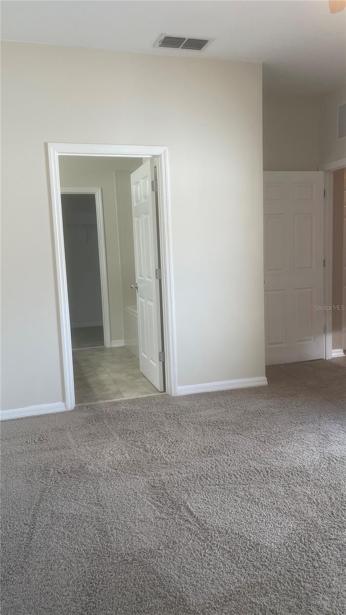 AVALON PARK VILLAGE 04A & 04B - Residential Lease