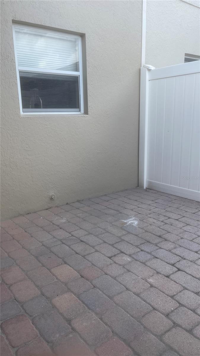 AVALON PARK VILLAGE 04A & 04B - Residential Lease