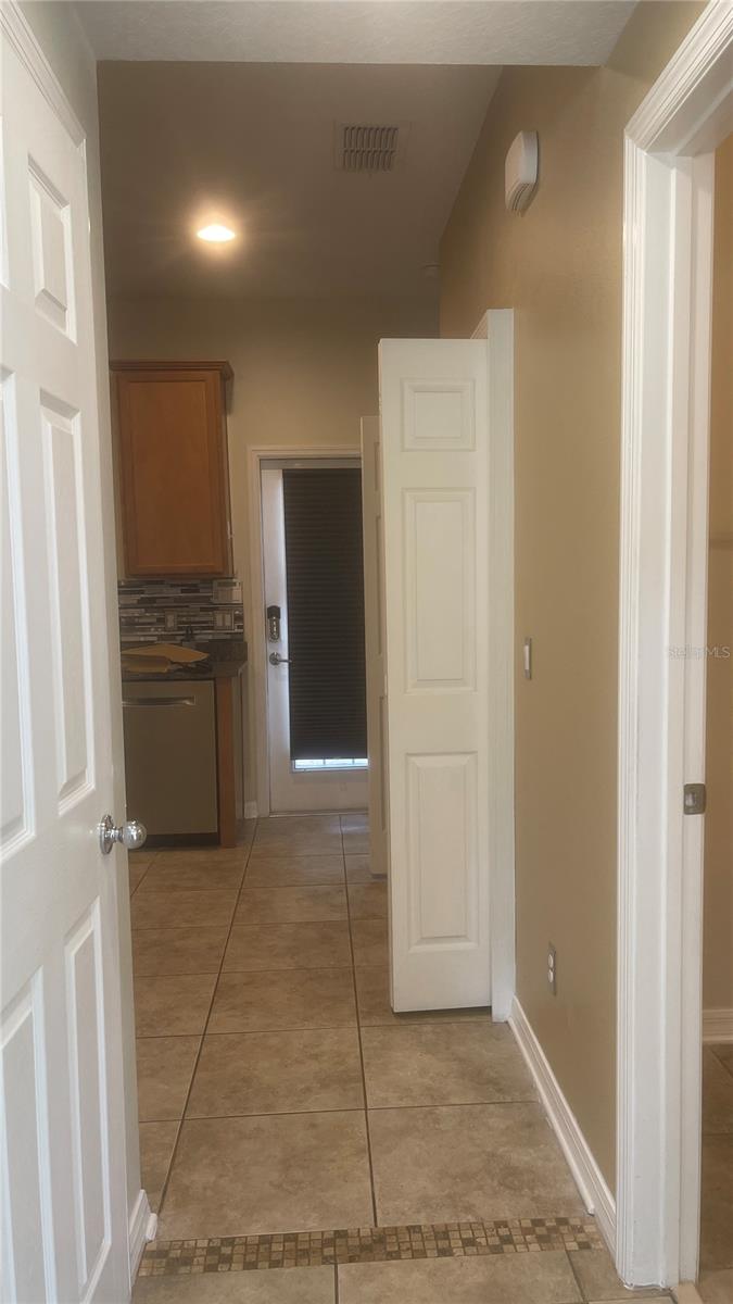 AVALON PARK VILLAGE 04A & 04B - Residential Lease