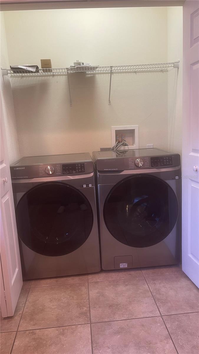 AVALON PARK VILLAGE 04A & 04B - Residential Lease