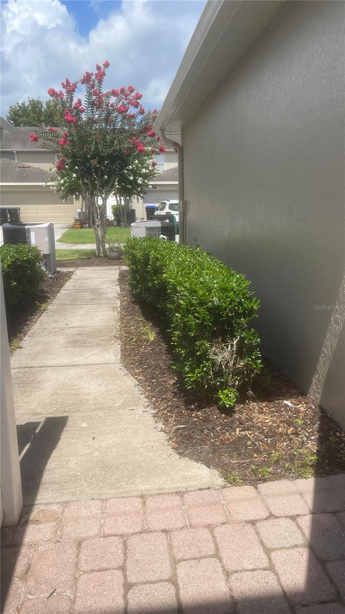 AVALON PARK VILLAGE 04A & 04B - Residential Lease