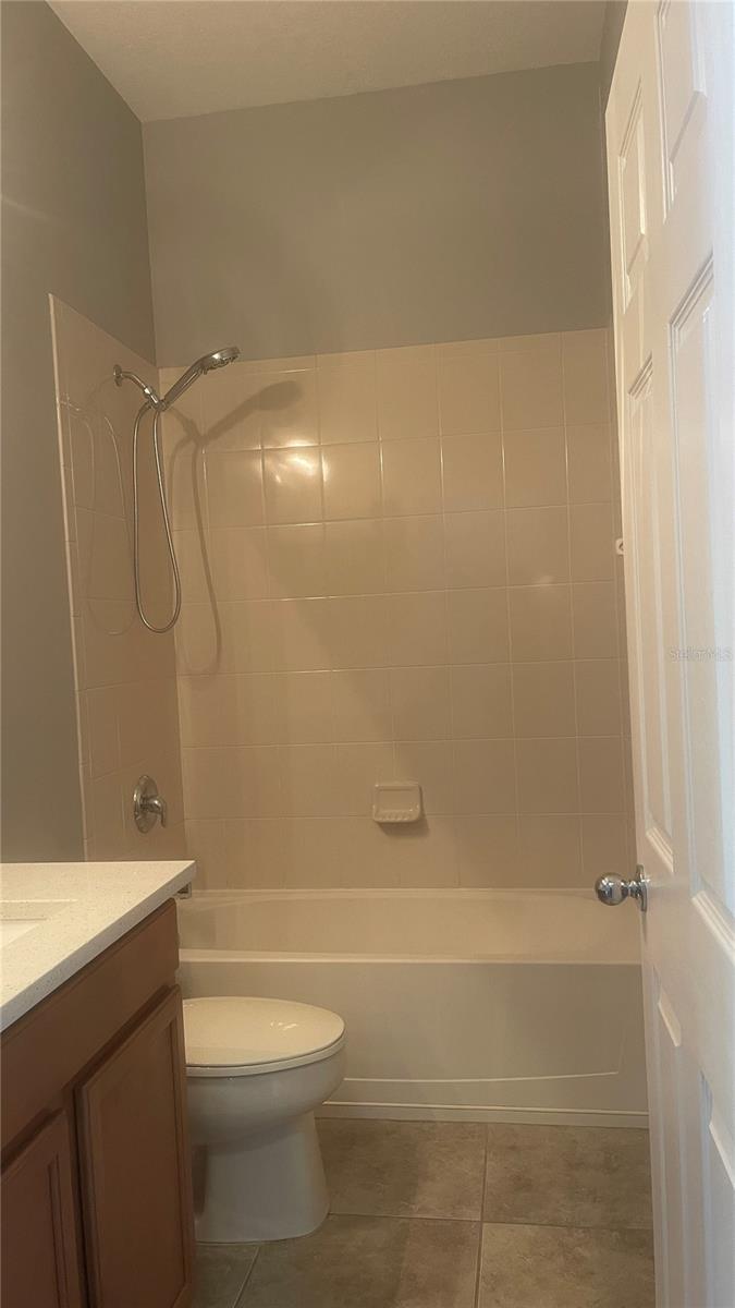 AVALON PARK VILLAGE 04A & 04B - Residential Lease