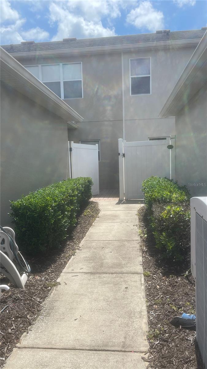 AVALON PARK VILLAGE 04A & 04B - Residential Lease