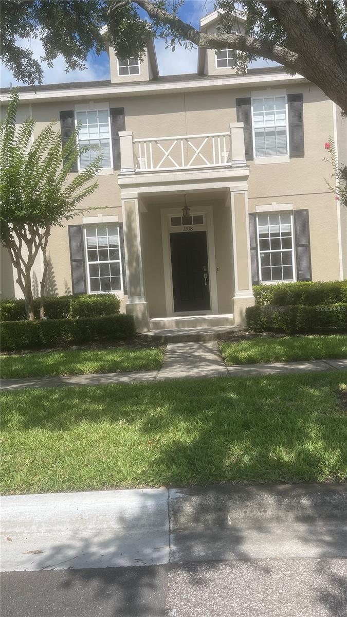 AVALON PARK VILLAGE 04A & 04B - Residential Lease