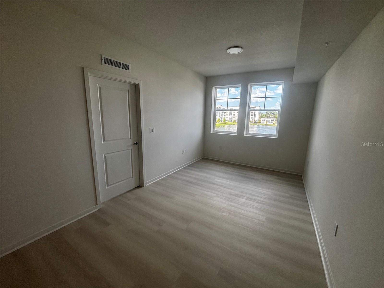 MILLENIA PK TOWER II - Residential Lease